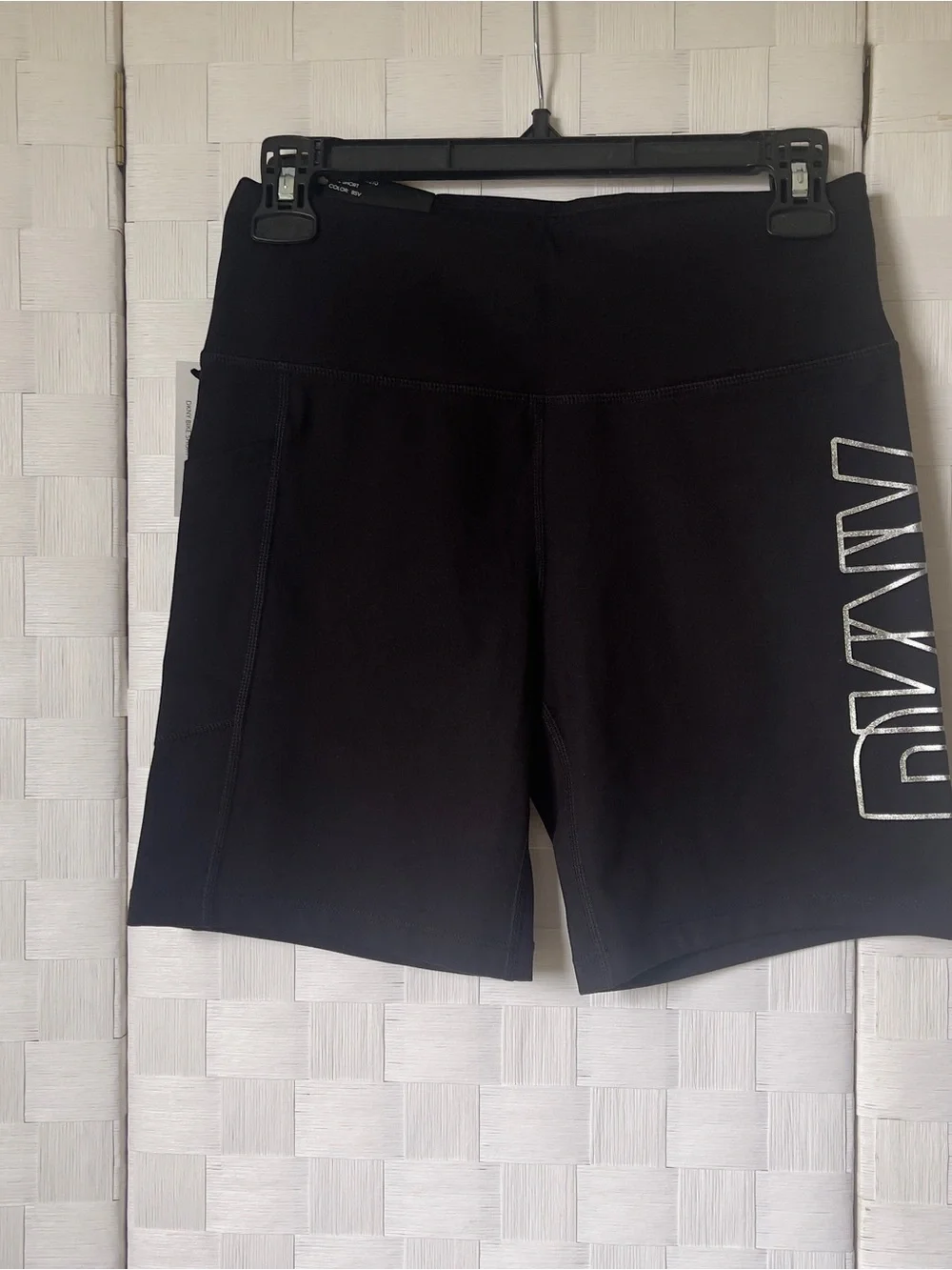 DKNY athletic shorts with logo on the leg - Medium